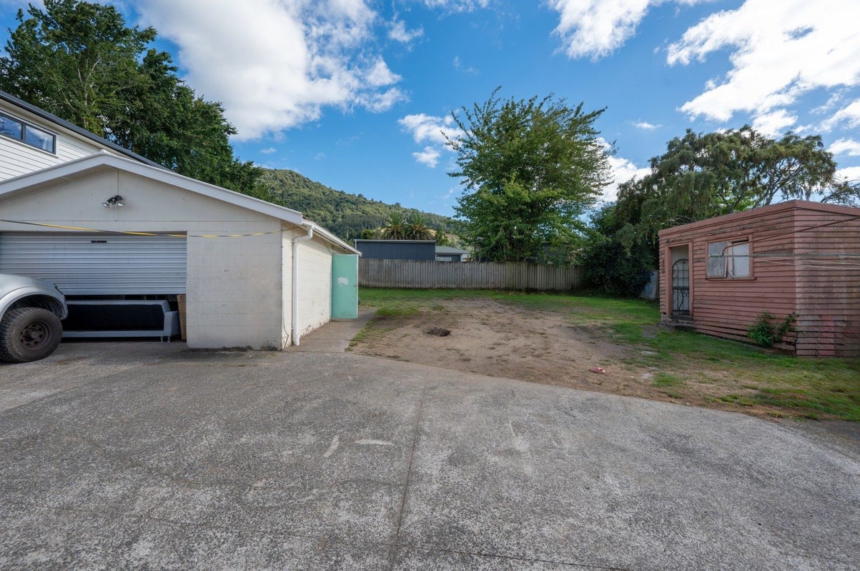 259 Clayton Road, Pukehangi, Rotorua - Carousel 14