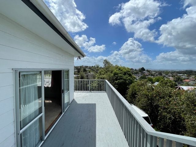 17 Sumich Place, West Harbour, Auckland - Carousel 2