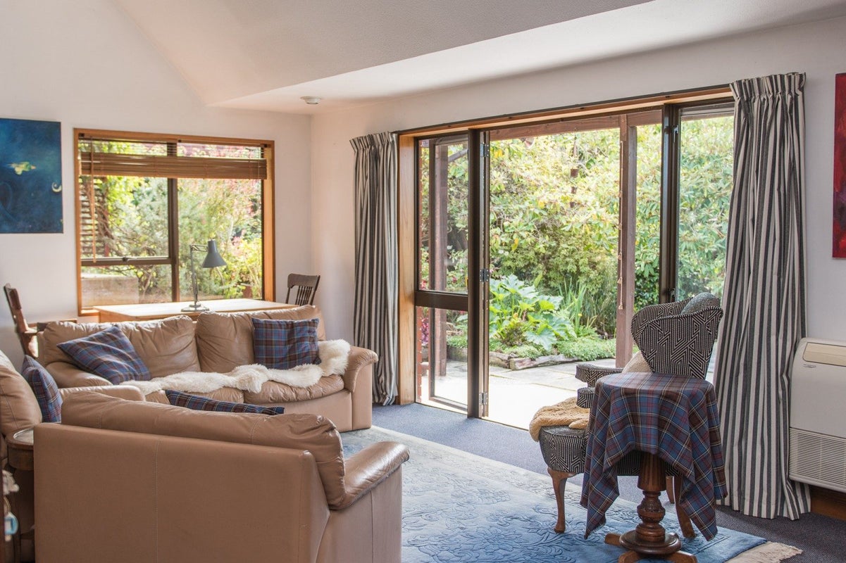 15 Kitchener Square, Highfield, Timaru - Carousel 2
