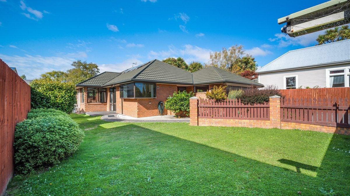 2/88 Colombo Street, Beckenham, Christchurch - Carousel 1