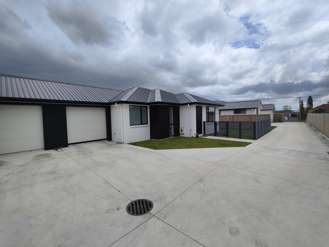 3/17 Bolmuir Road, Forest Lake, Hamilton - Carousel 2