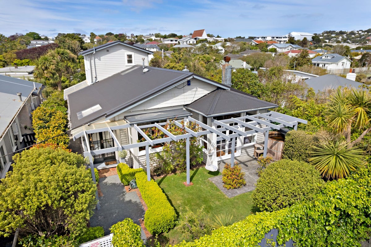 18 Raine Street, Karori, Wellington - Carousel 2