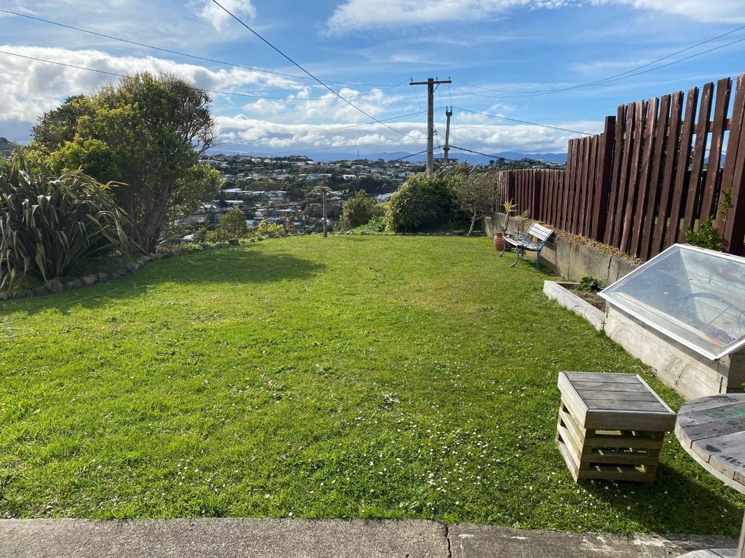 60 Ruskin Road, Newlands, Wellington - Carousel 15