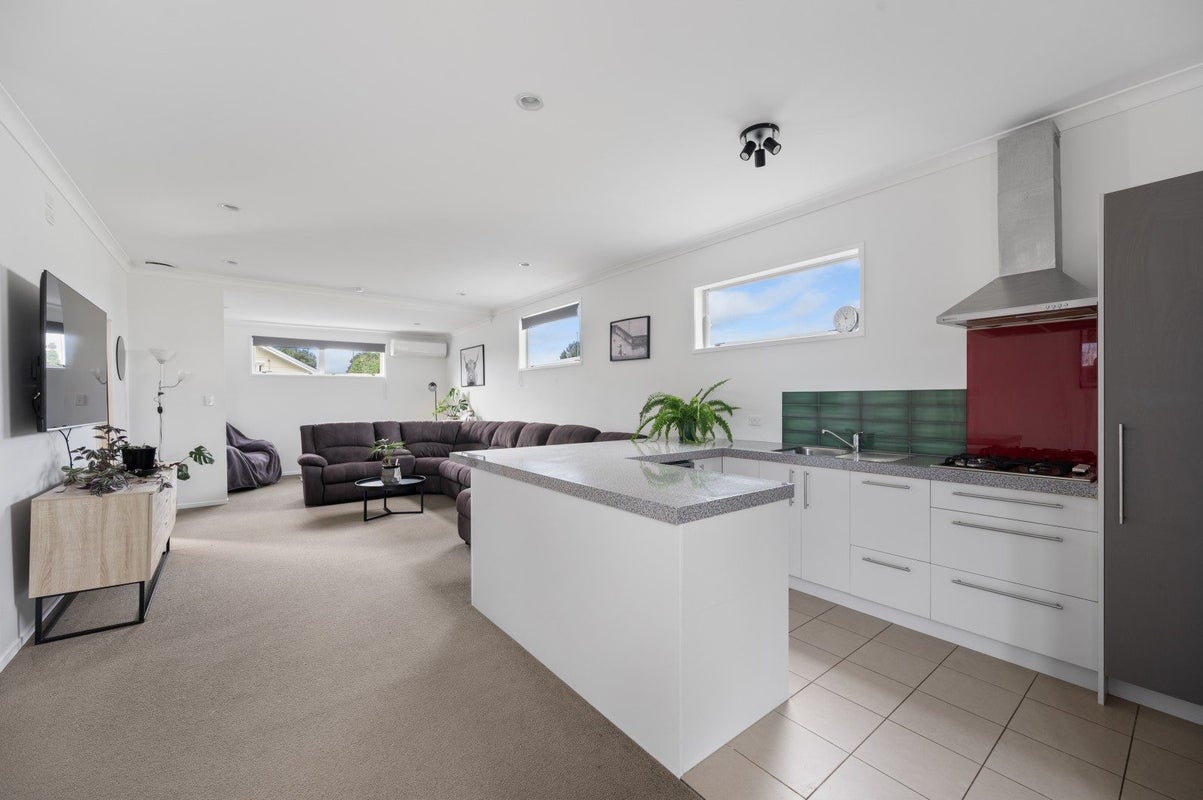 69B Riverbend RD, ONEKAWA, NAPIER - Carousel 2