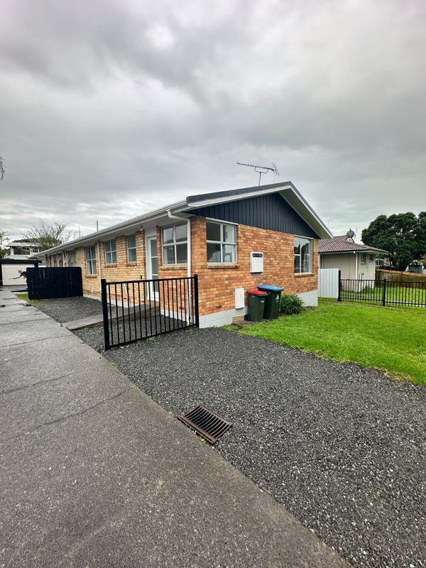 53 Howard Hunter Avenue, St Johns, Auckland - Carousel 2