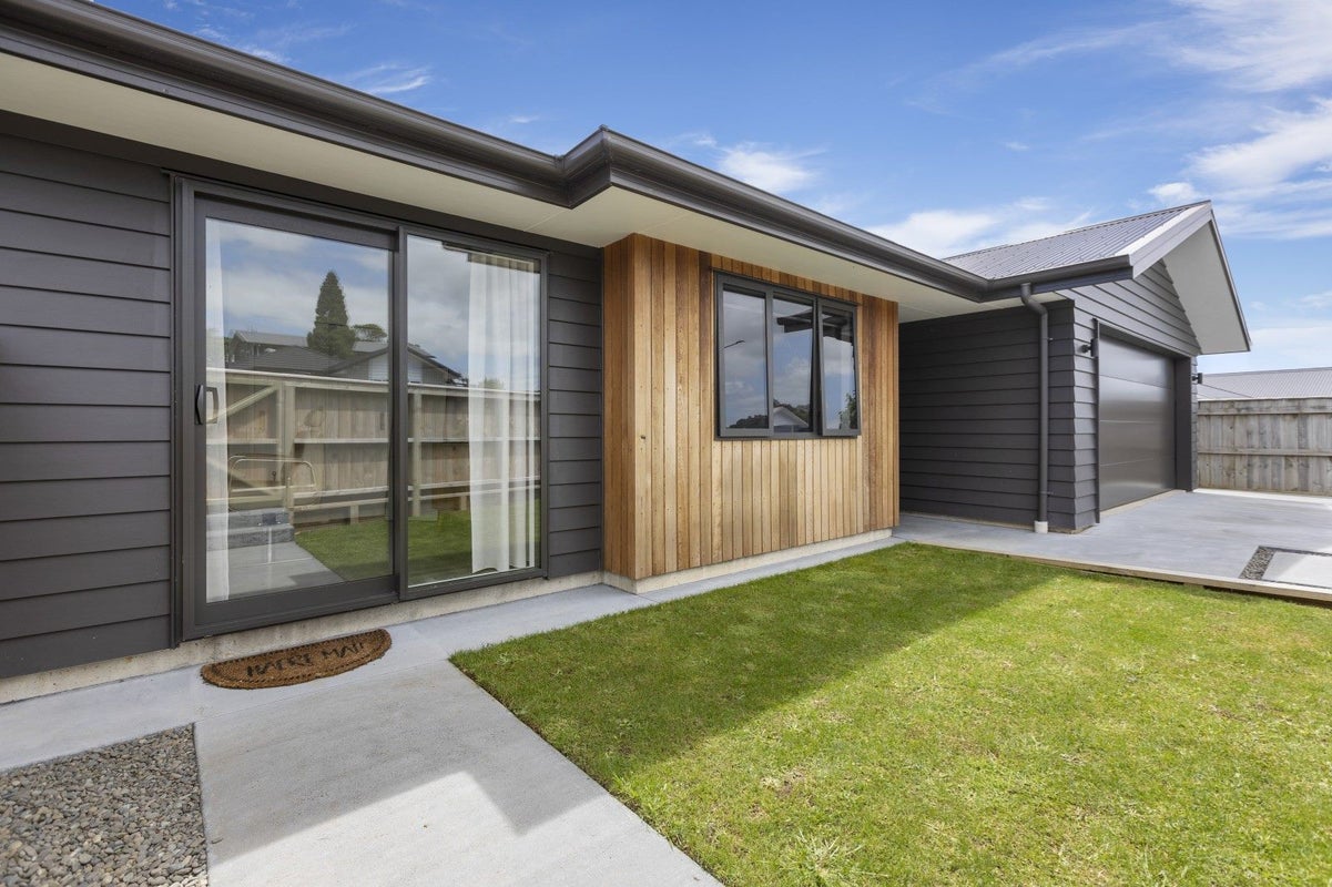 60 Cyrus Street, Whalers Gate, New Plymouth - Carousel 2