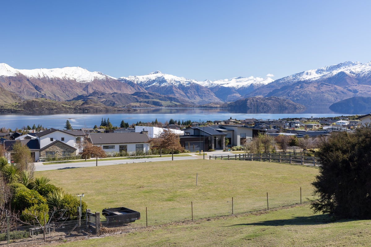 62 Forest Heights, Wanaka - Carousel 2