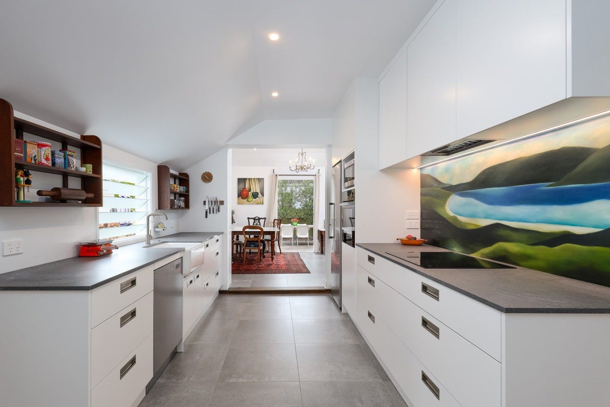 18 Collingwood Street, The Wood, Nelson - Carousel 2