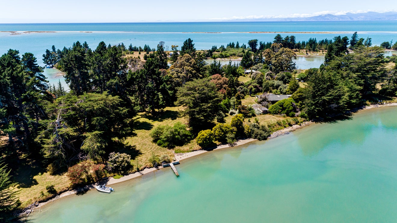 51 JACKETT ISLAND, Jackett Island, Motueka - Carousel 1