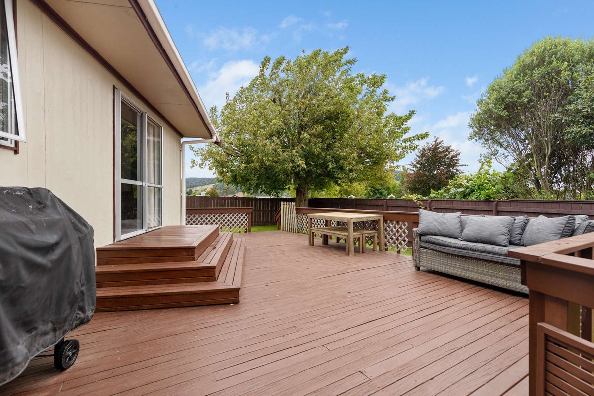 28 Hodgkins Street, Pukehangi, Rotorua - Carousel 2