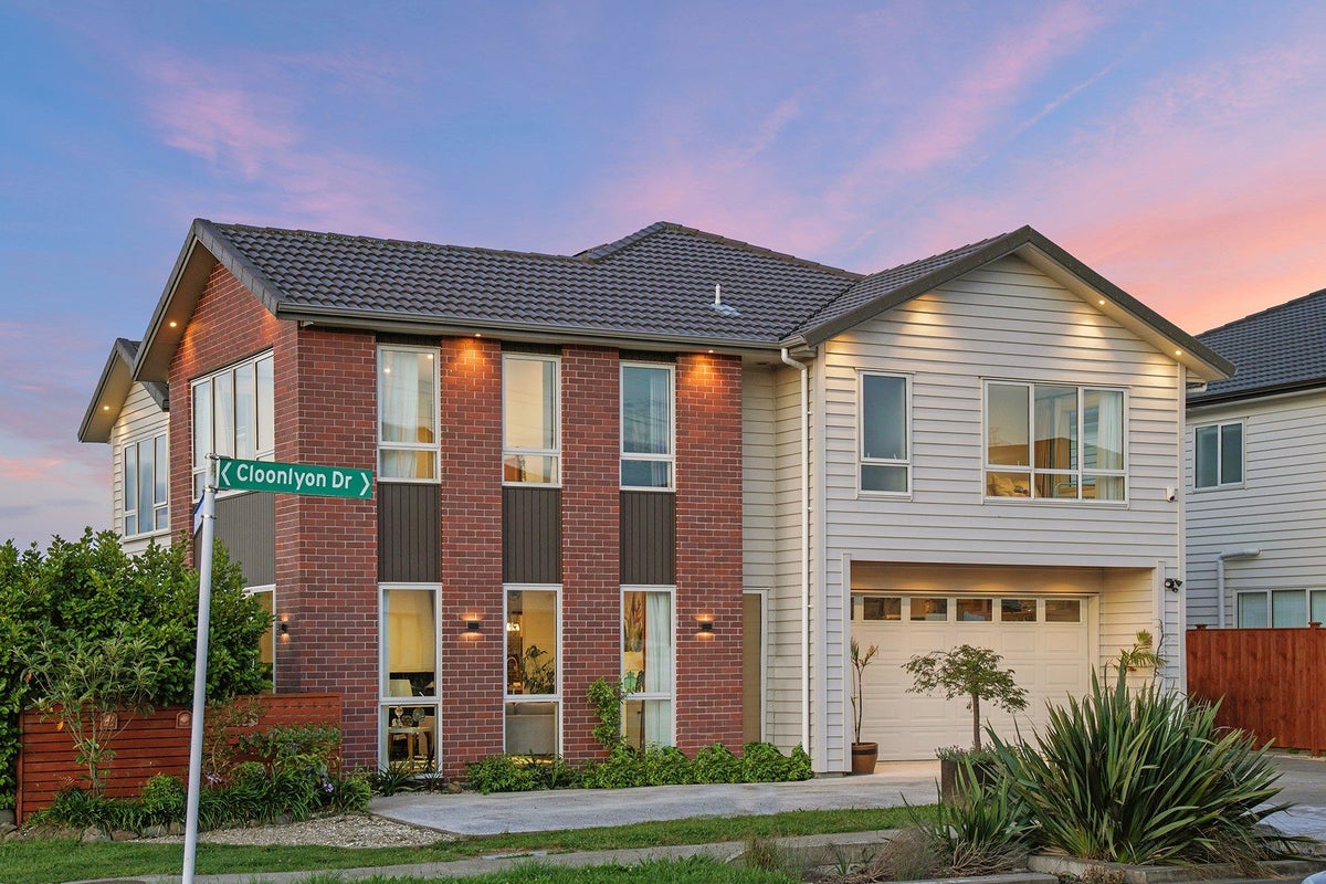 16 Cloonlyon Drive, Flat Bush, Auckland - Carousel 30