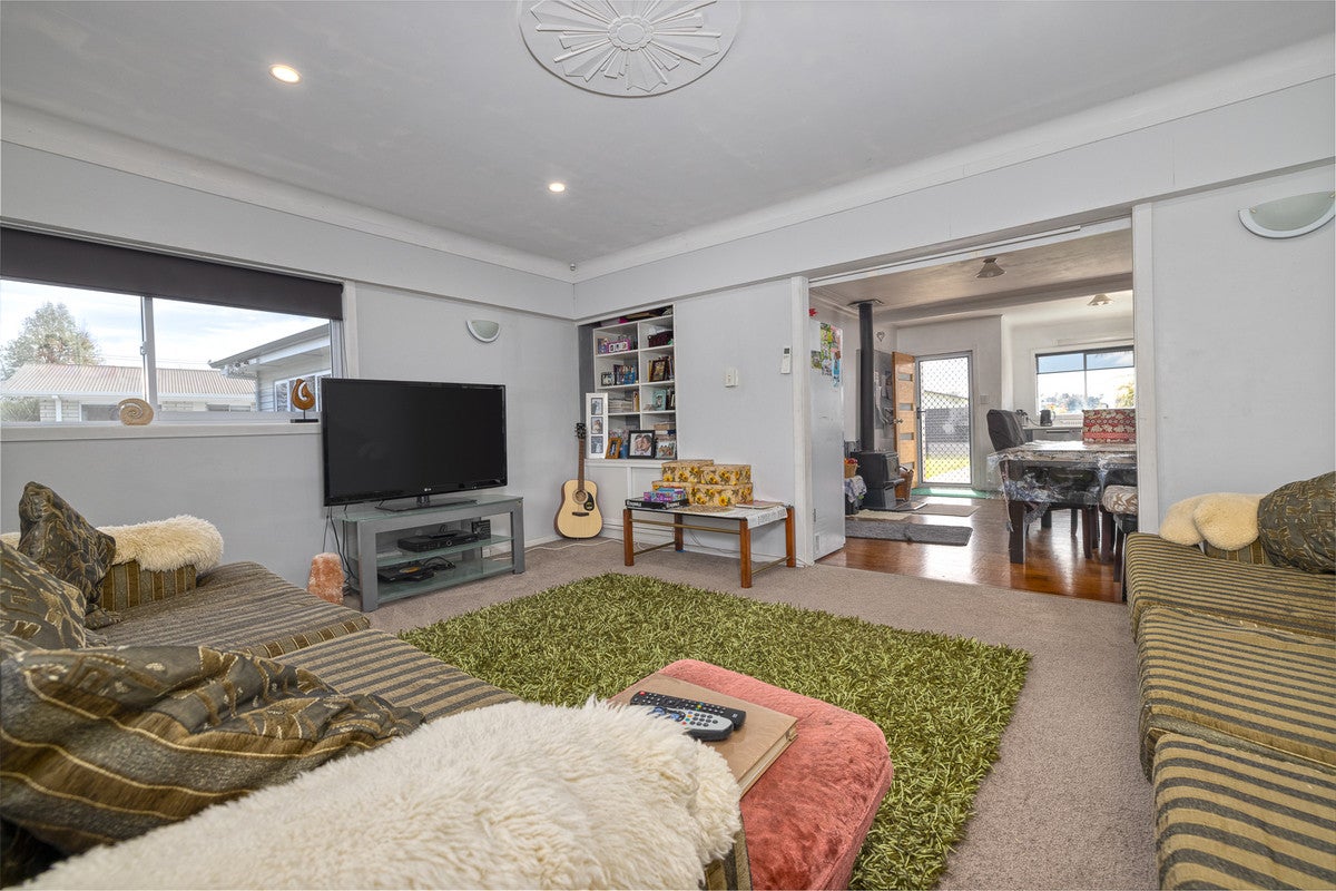 1281 Park Road, Te Awamutu, Te Awamutu - Carousel 2