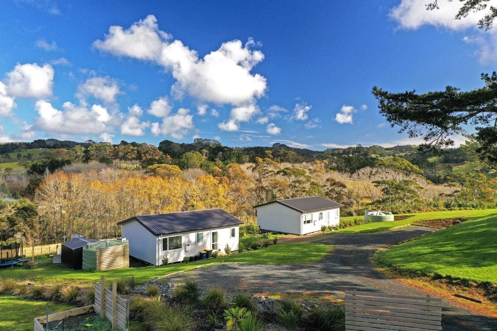 206C Tawa Road, Kumeu - Carousel 1