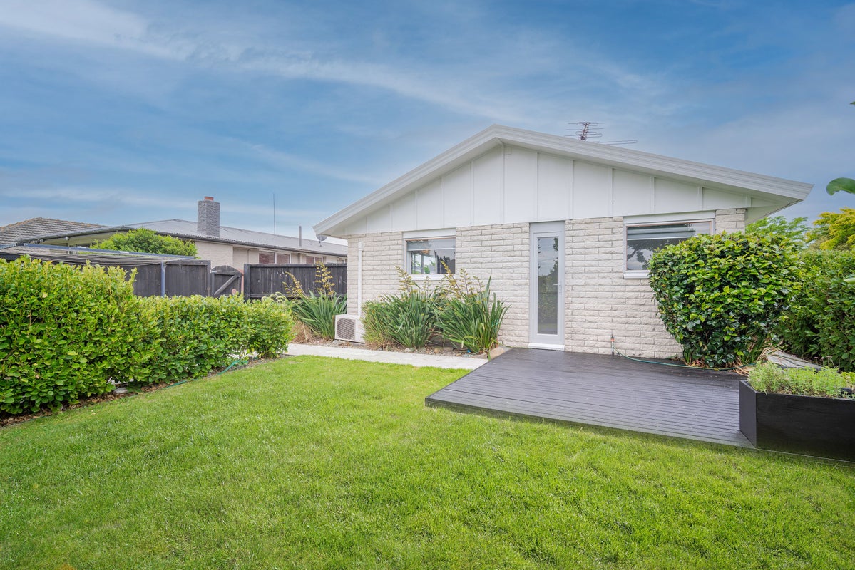 1/75 Wingate Street, Redwood, Christchurch - Carousel 1