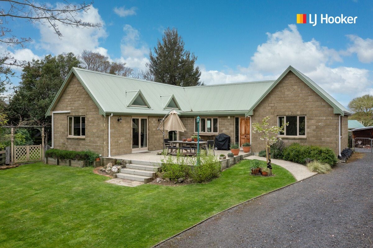 19 Skerries Street, Outram, Outram - Carousel 1