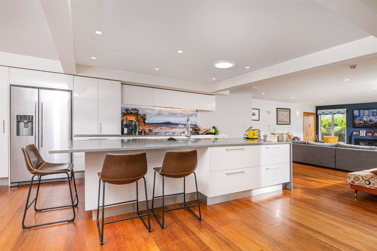 43A Rock Isle Road, Torbay, Auckland - Carousel 2