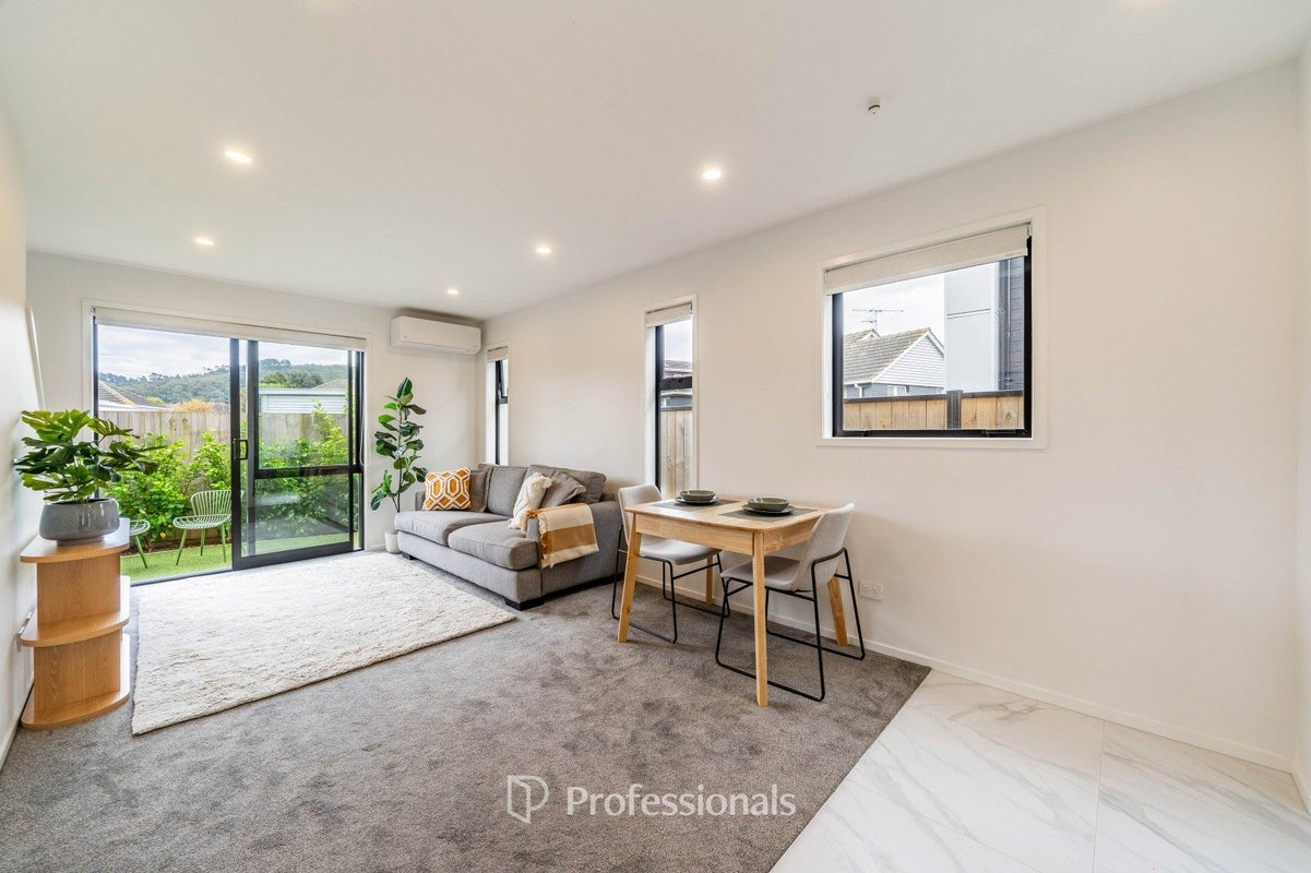 1/12 Rainey Grove, Taita, Lower Hutt - Carousel 2