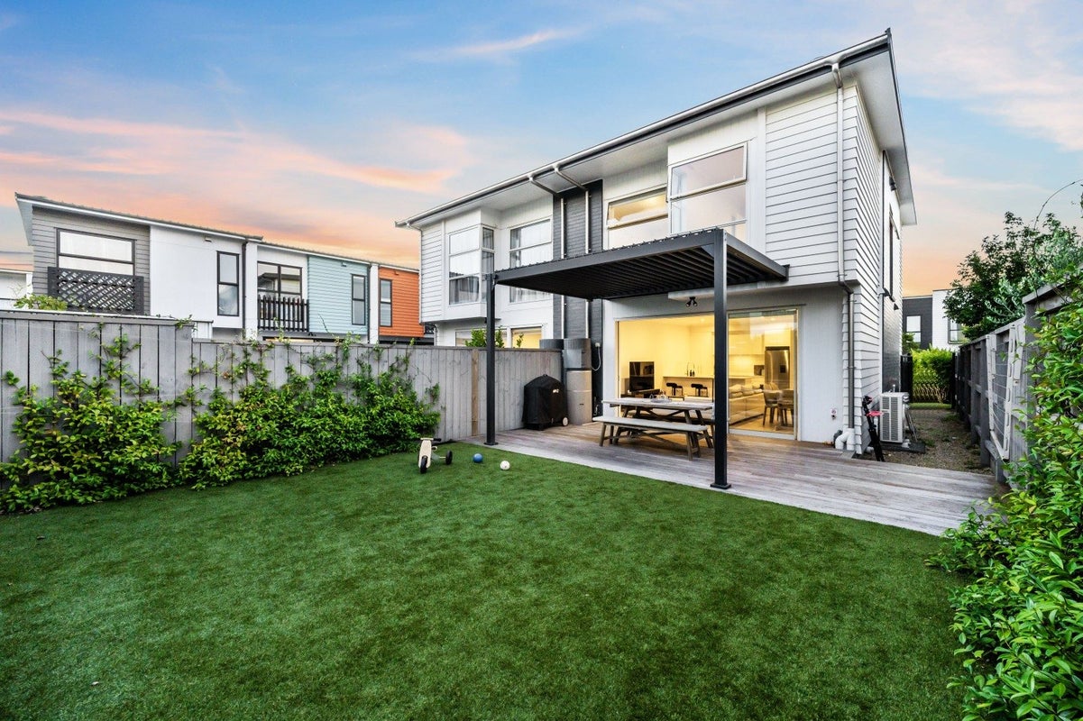 24 Ian Morrison Road, Hobsonville, Auckland - Carousel 2