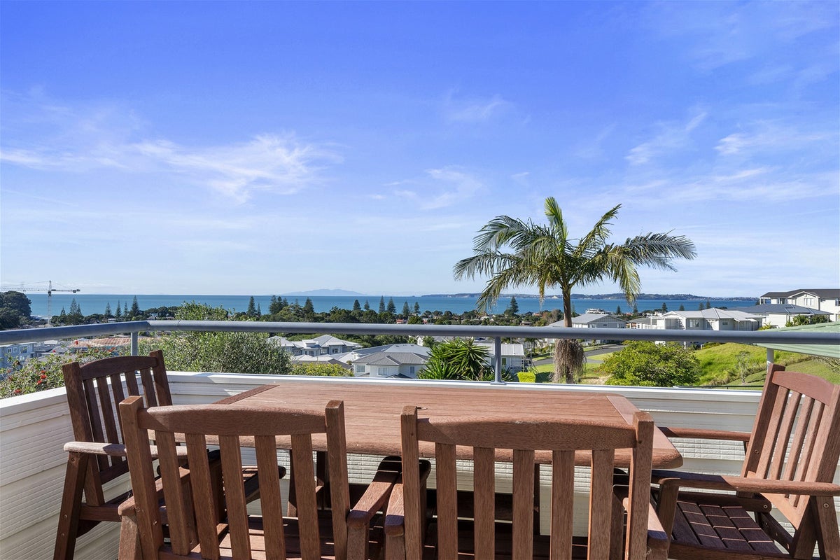 2/18 Ngahere Views, Orewa, Orewa - Carousel 1