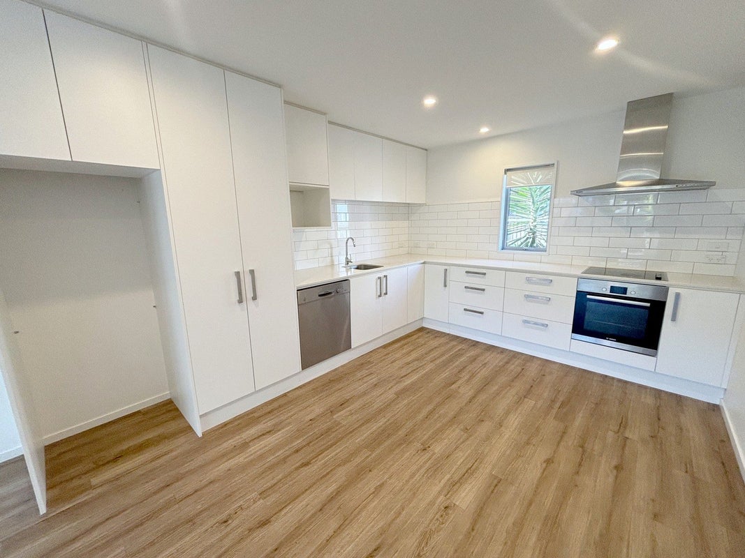 3/245 Bealey Avenue, Christchurch Central, Christchurch - Carousel 2