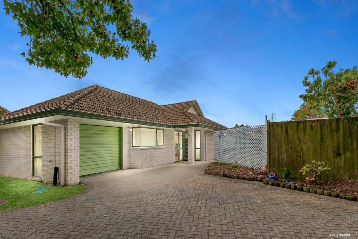 1/7 Mattson Road, Pakuranga, Auckland - Carousel 1