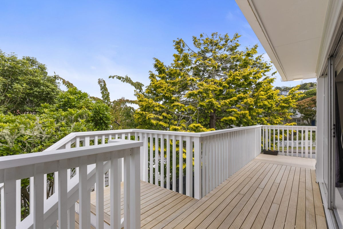 32 Batchelor Street, Newlands, Wellington - Carousel 2