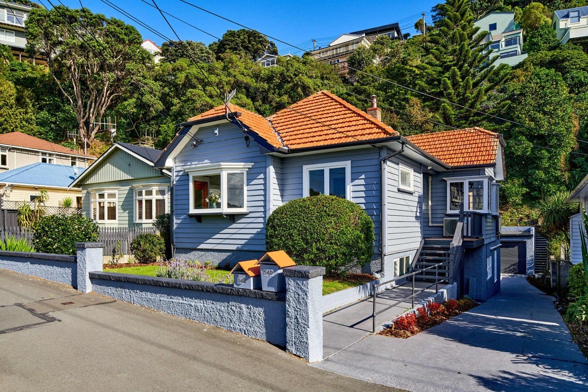 54 Ferry Street, Seatoun, Wellington - Carousel 1