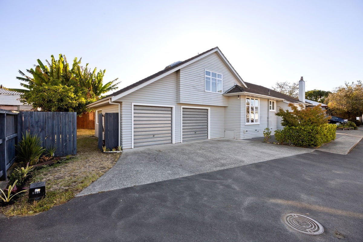 6 Milburn Lane, Hillcrest, Hamilton - Carousel 2