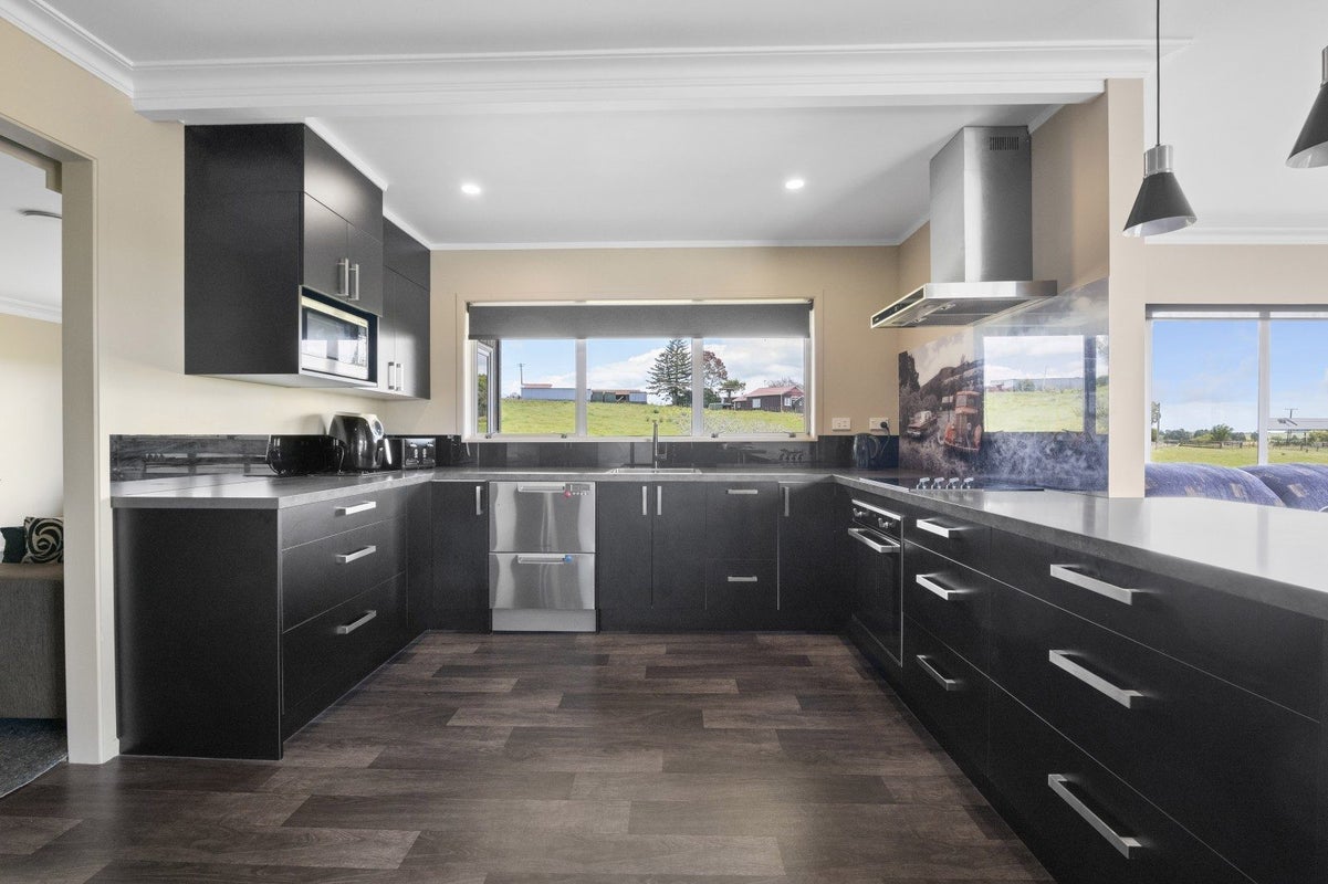 123 Mangaotea Road, Ratapiko, Inglewood - Carousel 2