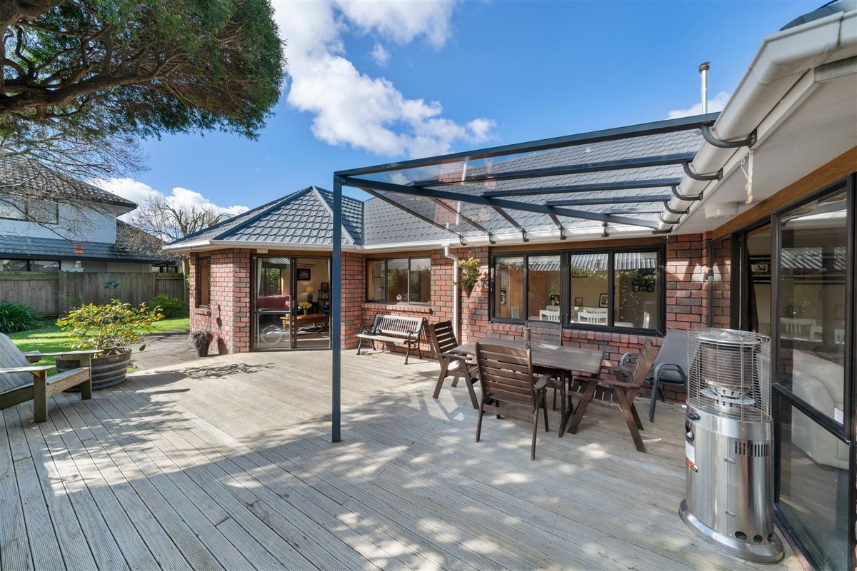6 Jefferson Crescent, Milson, Palmerston North - Carousel 2