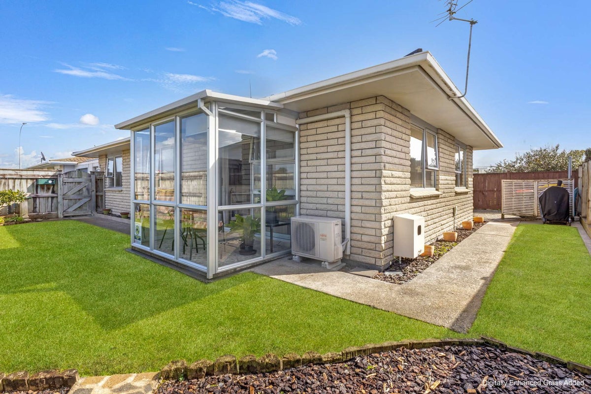 205B Parklands Avenue, Bell Block, New Plymouth, Taranaki - Carousel 1