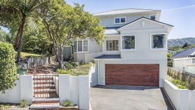 12 Crofton Road, Ngaio, Wellington - Carousel 1