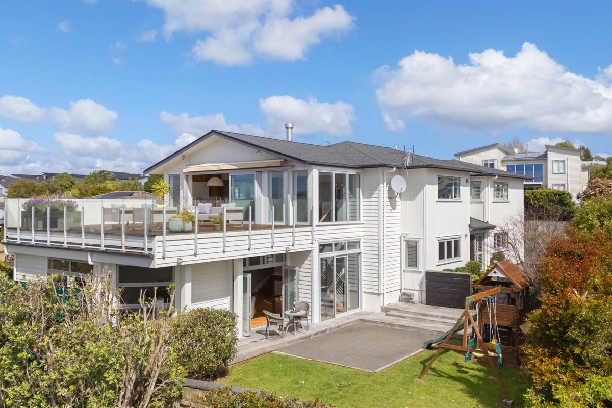 9 The Way, Beachlands, Auckland - Carousel 40