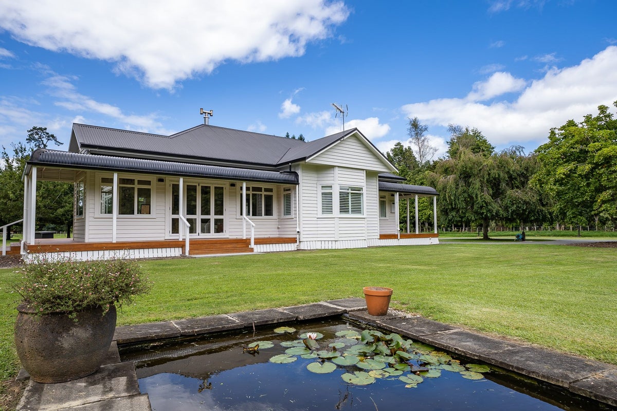 102B Vaile Road, Newstead, Hamilton - Carousel 1
