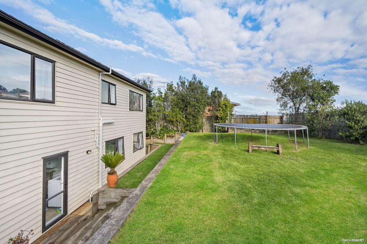 66 Saralee Drive, Manurewa, Auckland - Carousel 2