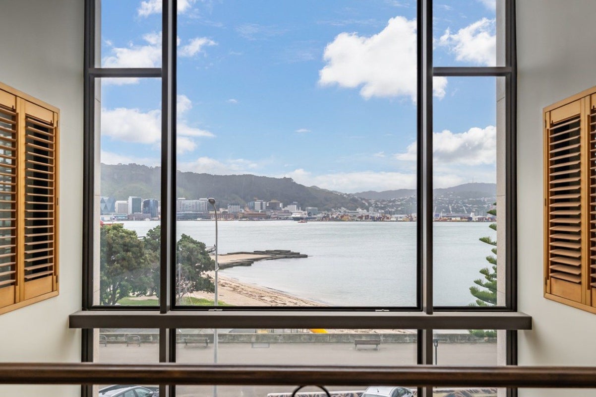 6/166 Oriental Parade, Oriental Bay, Wellington - Carousel 2