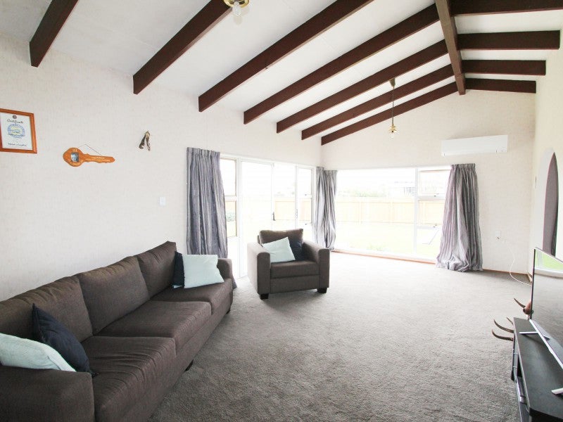 1 Regent Street, Pahiatua - Carousel 2