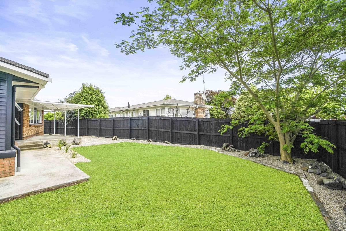 6 Thornton Place, Melville, Hamilton - Carousel 18