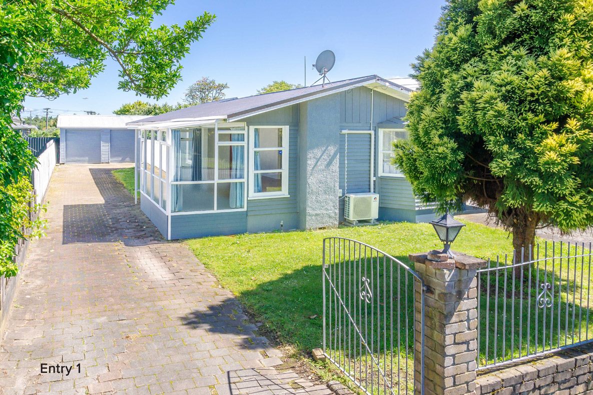 25 Powells Road, Fairview Downs, Hamilton - Carousel 1
