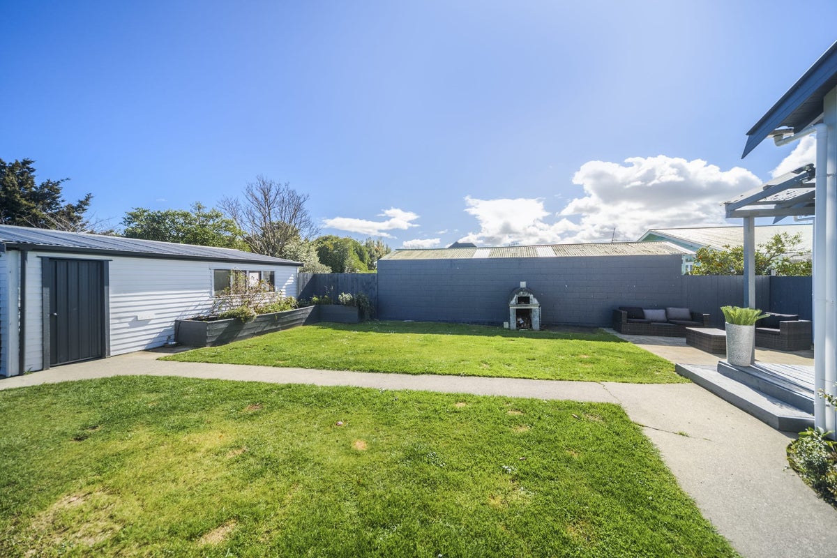 46 Kingswood Street, Takaro, Palmerston North - Carousel 2
