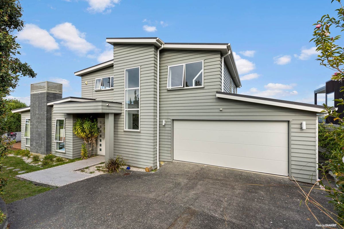 2 Caldera Drive, Long Bay, Auckland - Carousel 2