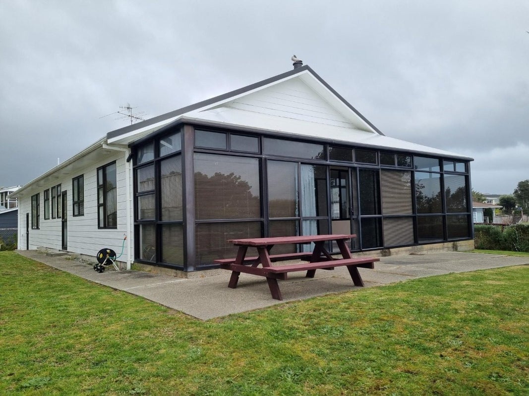 48 Queens Road, Waikanae Beach, Waikanae - Carousel 1