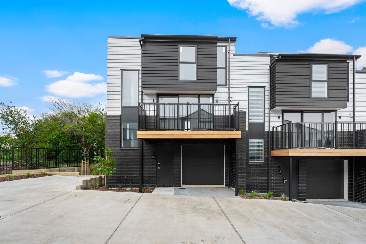 30 Panoni Lane, Howick, Auckland - Carousel 2
