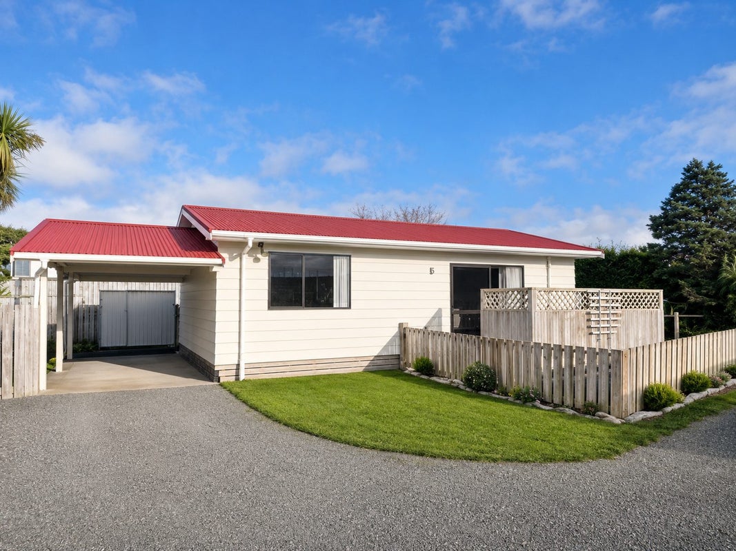 19A Ross Grove, Paraparaumu, Paraparaumu - Carousel 1