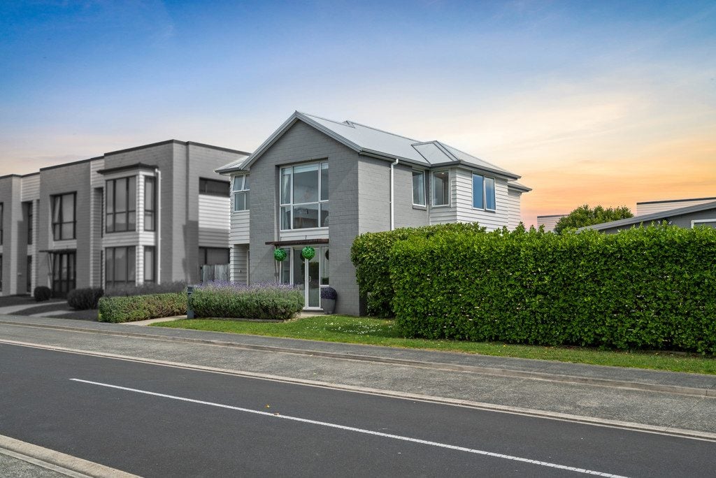 16 Hakaro Way, Takanini, Papakura, Auckland - Carousel 1