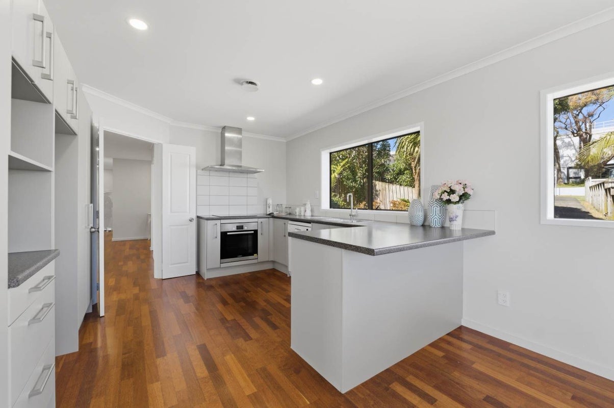 67 O'Halloran Road, Howick, Auckland - Carousel 27