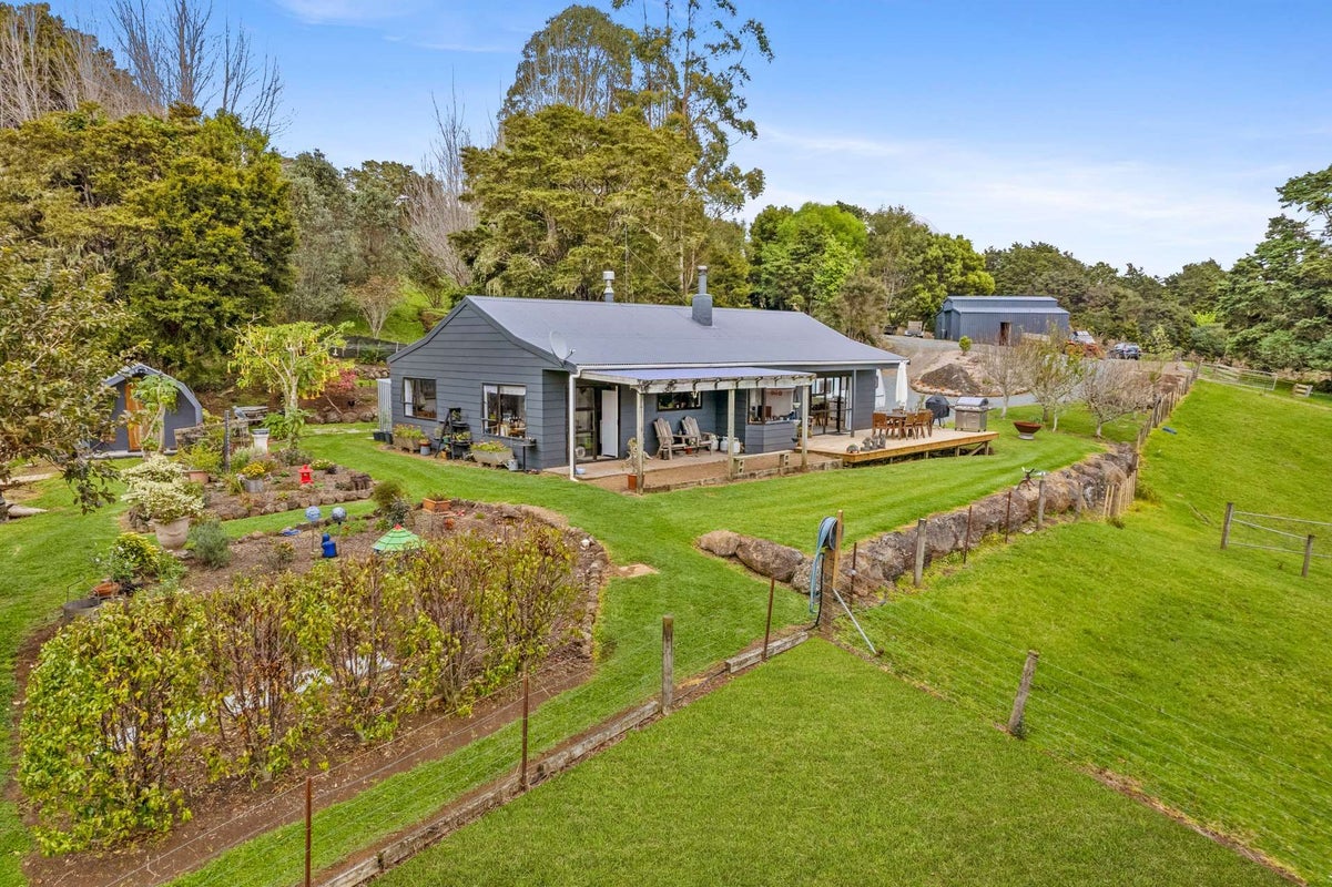 3744 State Highway 10, Kaeo, Kaeo - Carousel 1