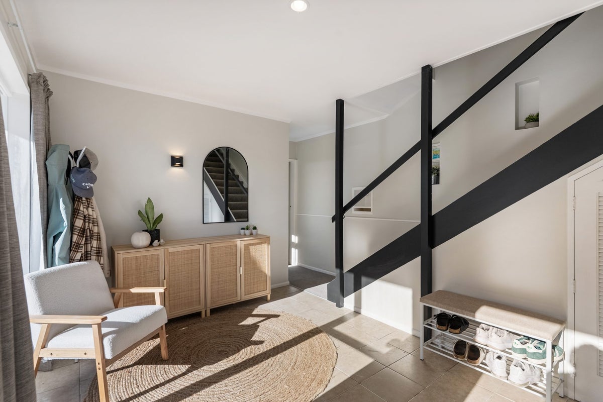 61 Churton Drive, Churton Park, Wellington - Carousel 2
