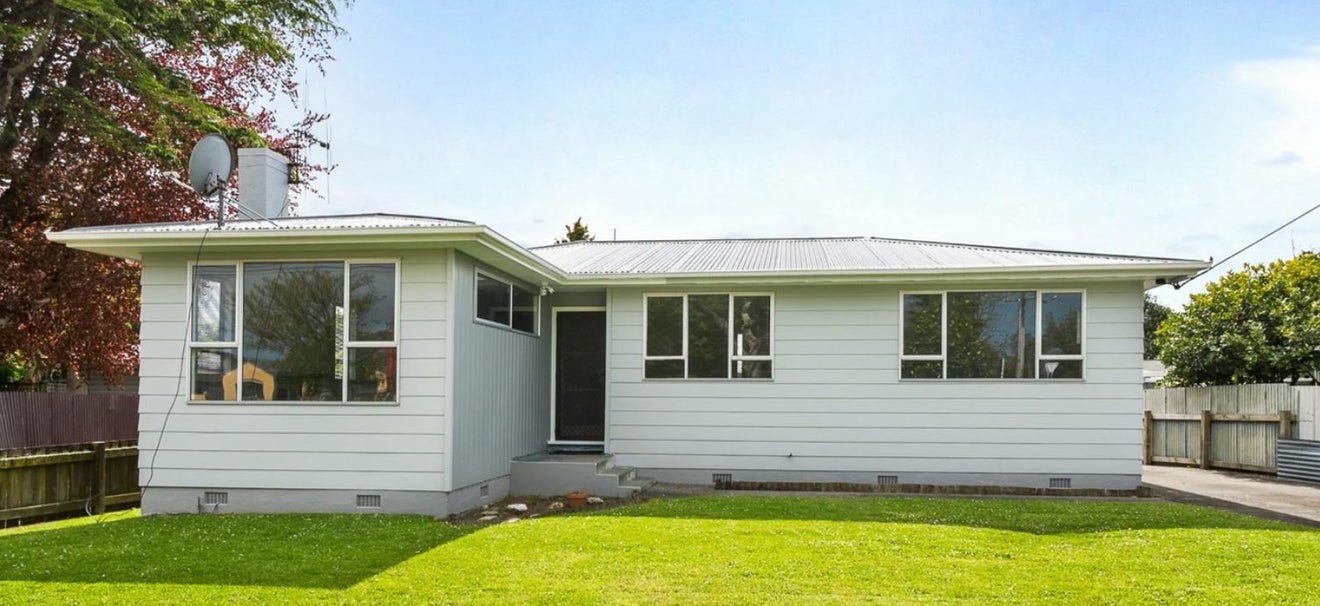 165 Maxwells Line, Awapuni, Palmerston North - Carousel 1