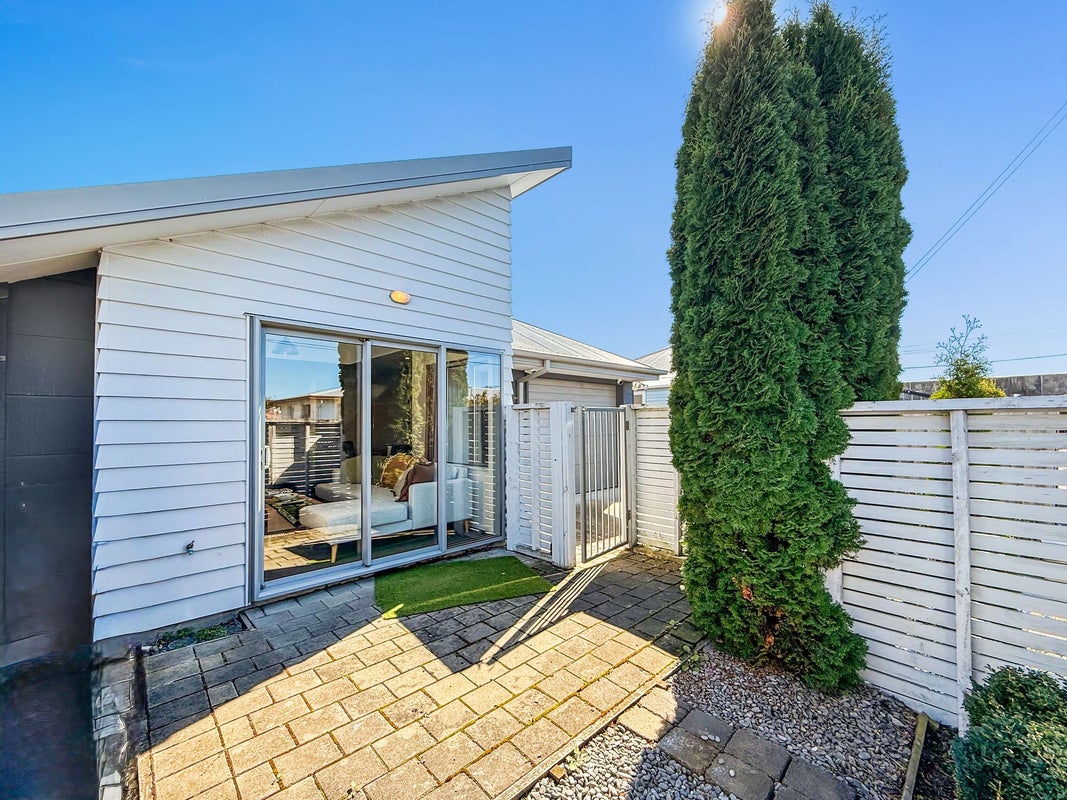 35 Cotterill Street, Addington, Christchurch - Carousel 1